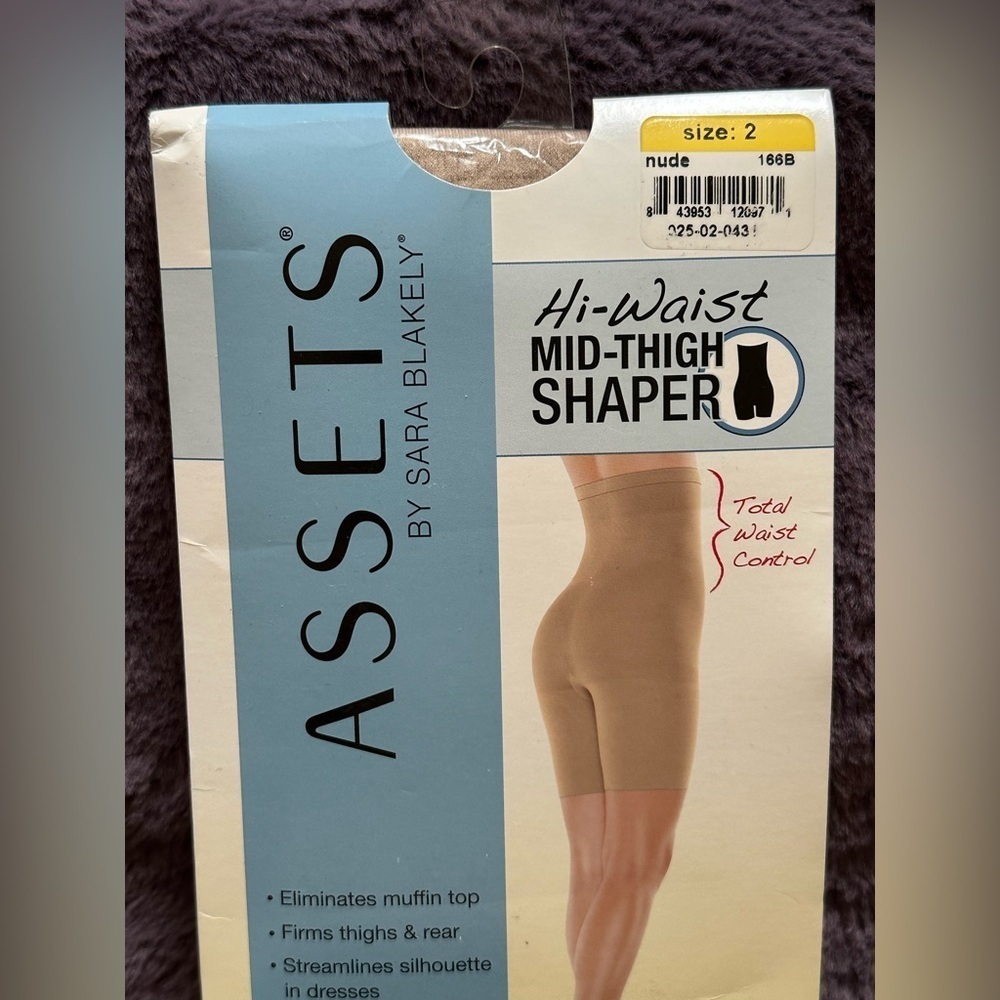 NWT SPANX ASSETS Mid Thigh High Waist Shaper Nude Size 2 - Picture 5 of 7
